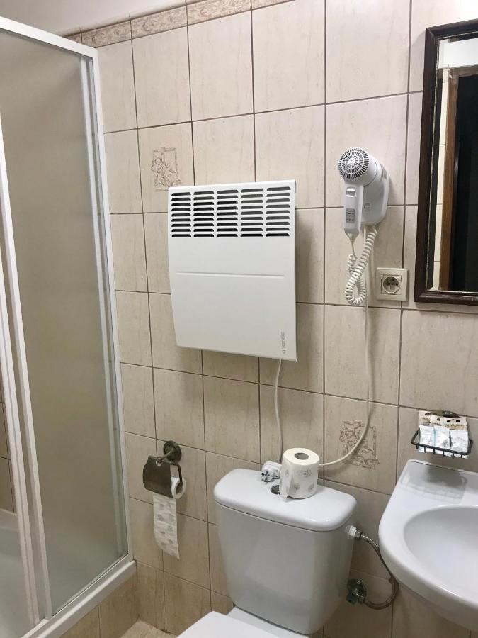 Dworek Biala Dama Nieborow Luaran gambar