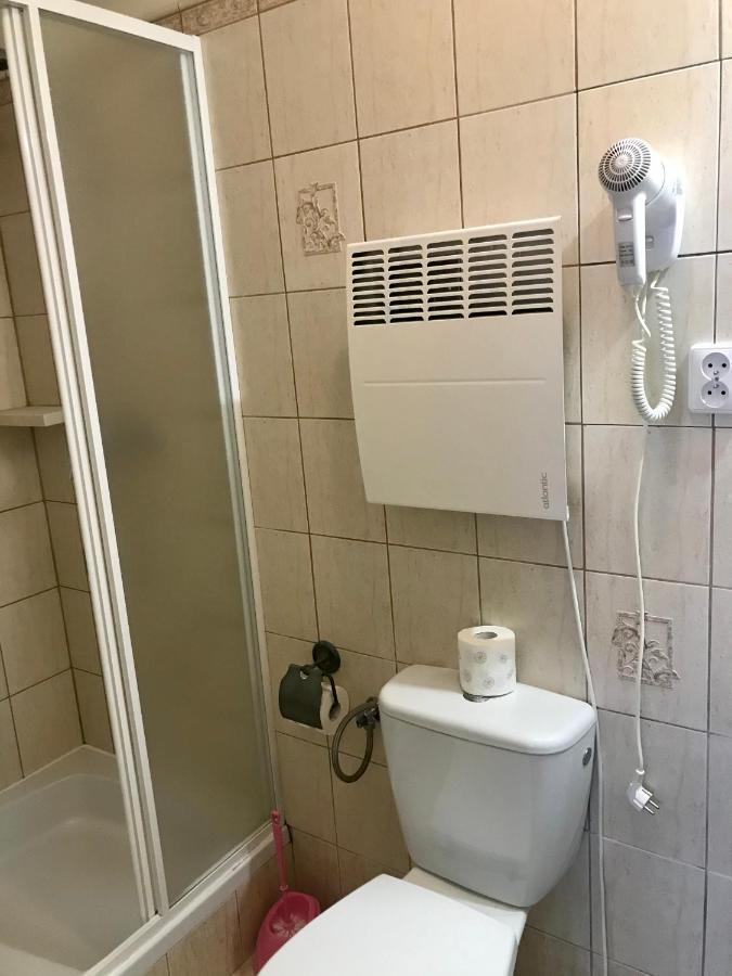 Dworek Biala Dama Nieborow Luaran gambar